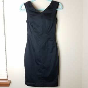 Club Monaco Form Fitting V Line Dress LBD